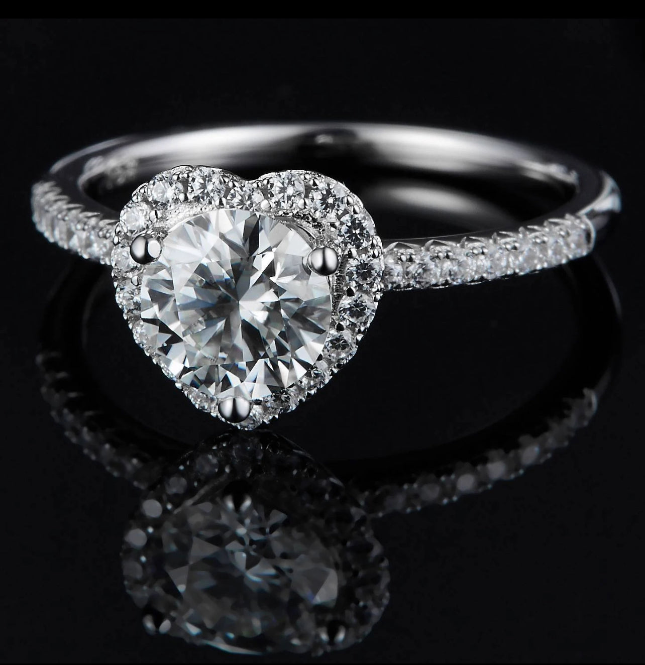 Halo Heart VVS Moissanite Diamond Ring