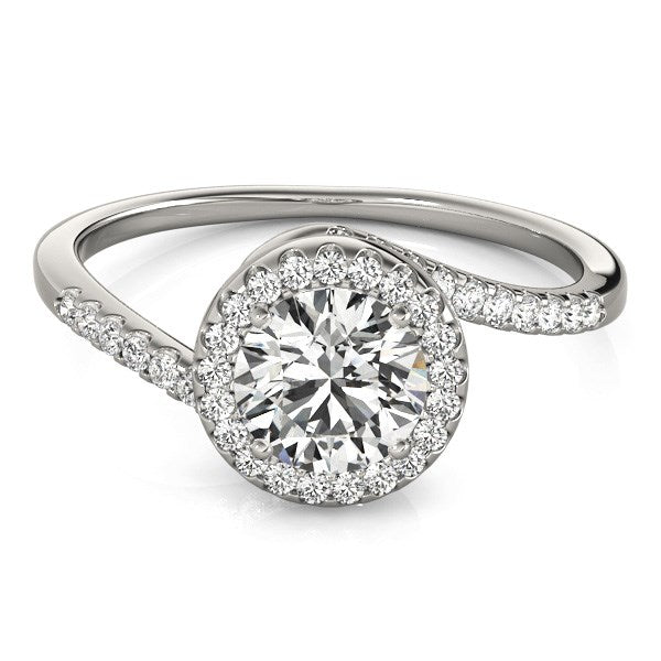 Sparkling Halo Round Diamond Engagement Ring