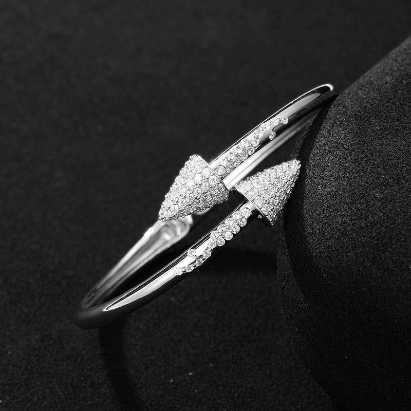 VVS Moissanite Diamond Geometric Taper Bangle