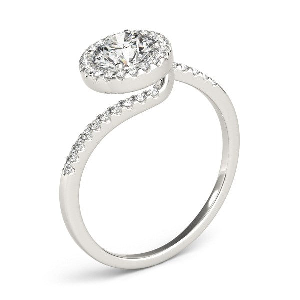 Sparkling Halo Round Diamond Engagement Ring