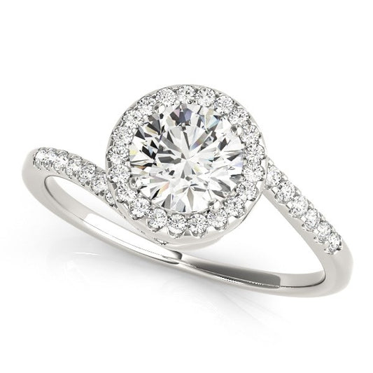 Sparkling Halo Round Diamond Engagement Ring