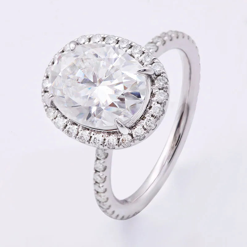 Ova Halo Moissanite Diamond Ring