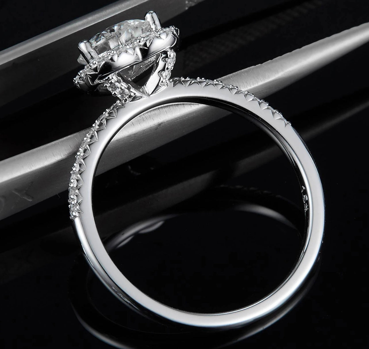 Halo Heart VVS Moissanite Diamond Ring